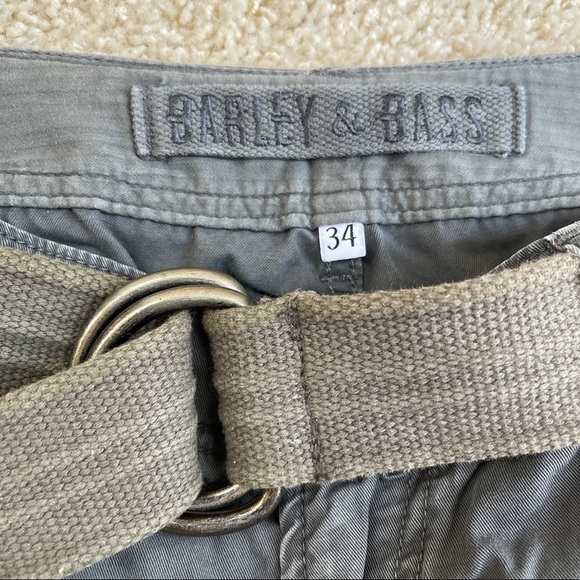 Dark grey cargo shorts LIKE NEW! - Picture 4 of 5
